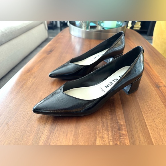 Anne Klein Norwood iflex Black Pointed Toe Heels - Picture 6 of 11